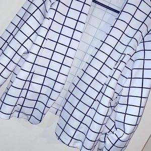 Black/White Blazer, spandex material, Sz. Large